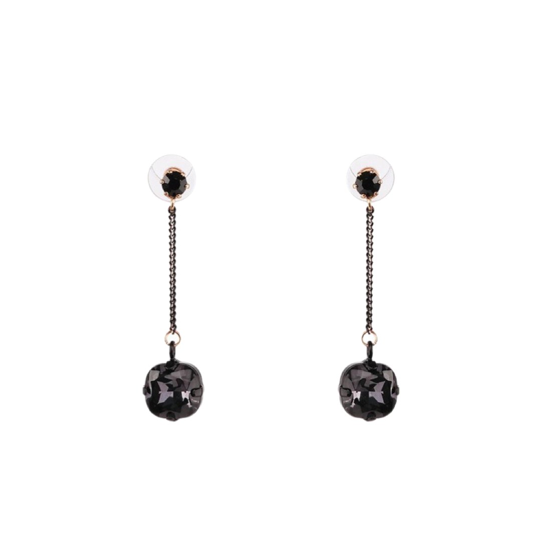 ANTURA ACCESSORI NEW CLASSIC EARRINGS - Carol & Co Jewelry