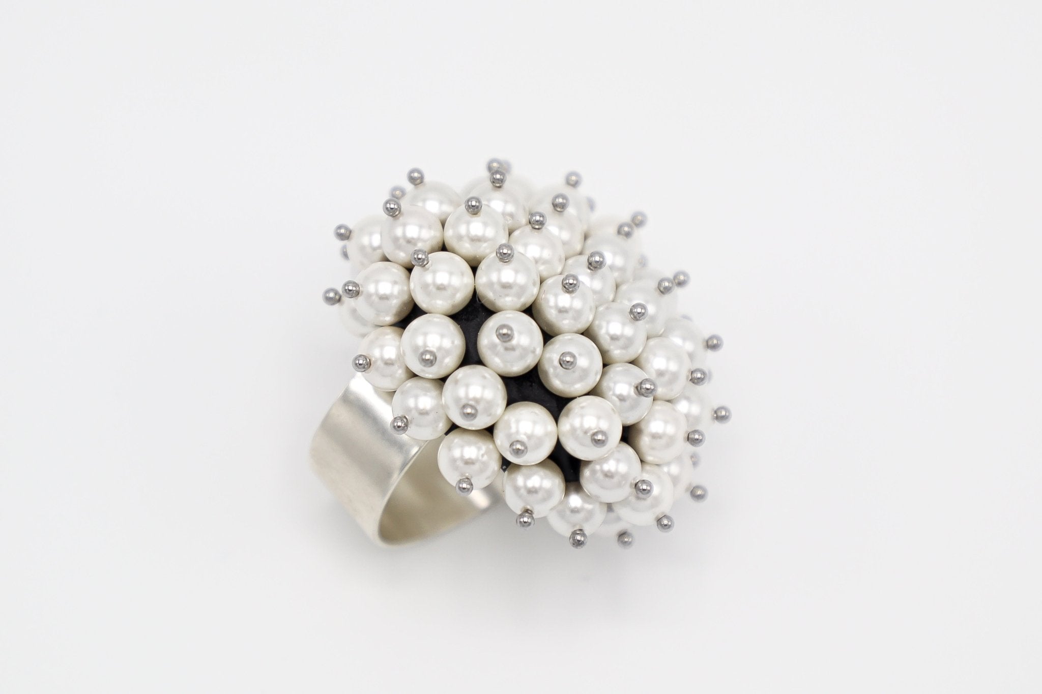 ITALIAN MULTIPLE WHITE PEARLS RING BY B.E. - Carol & Co Jewelry