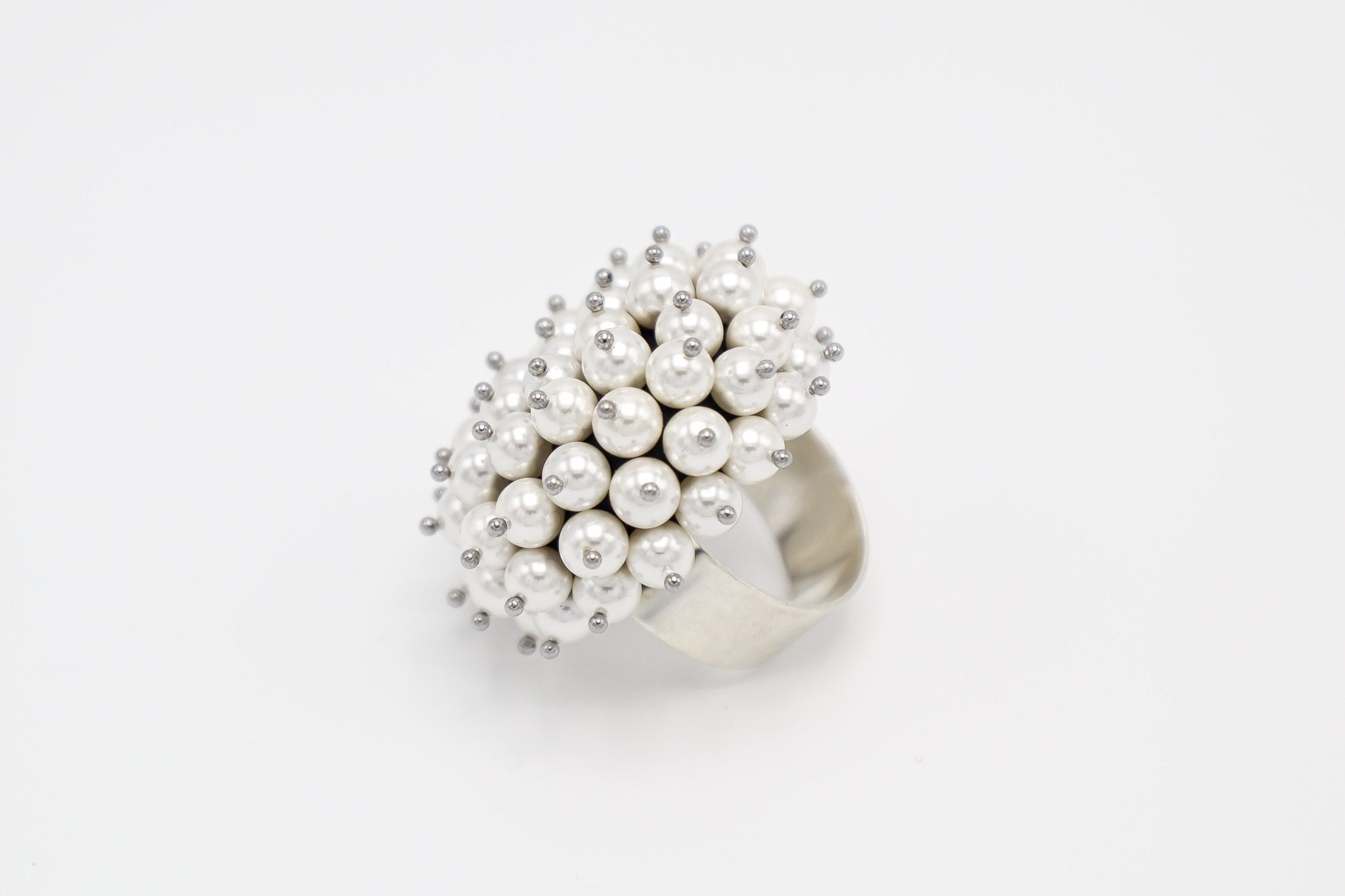 ITALIAN MULTIPLE WHITE PEARLS RING BY B.E. - Carol & Co Jewelry