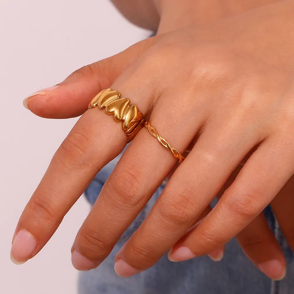 JADE STAINLESS STEEL HEART RING - Carol & Co Jewelry