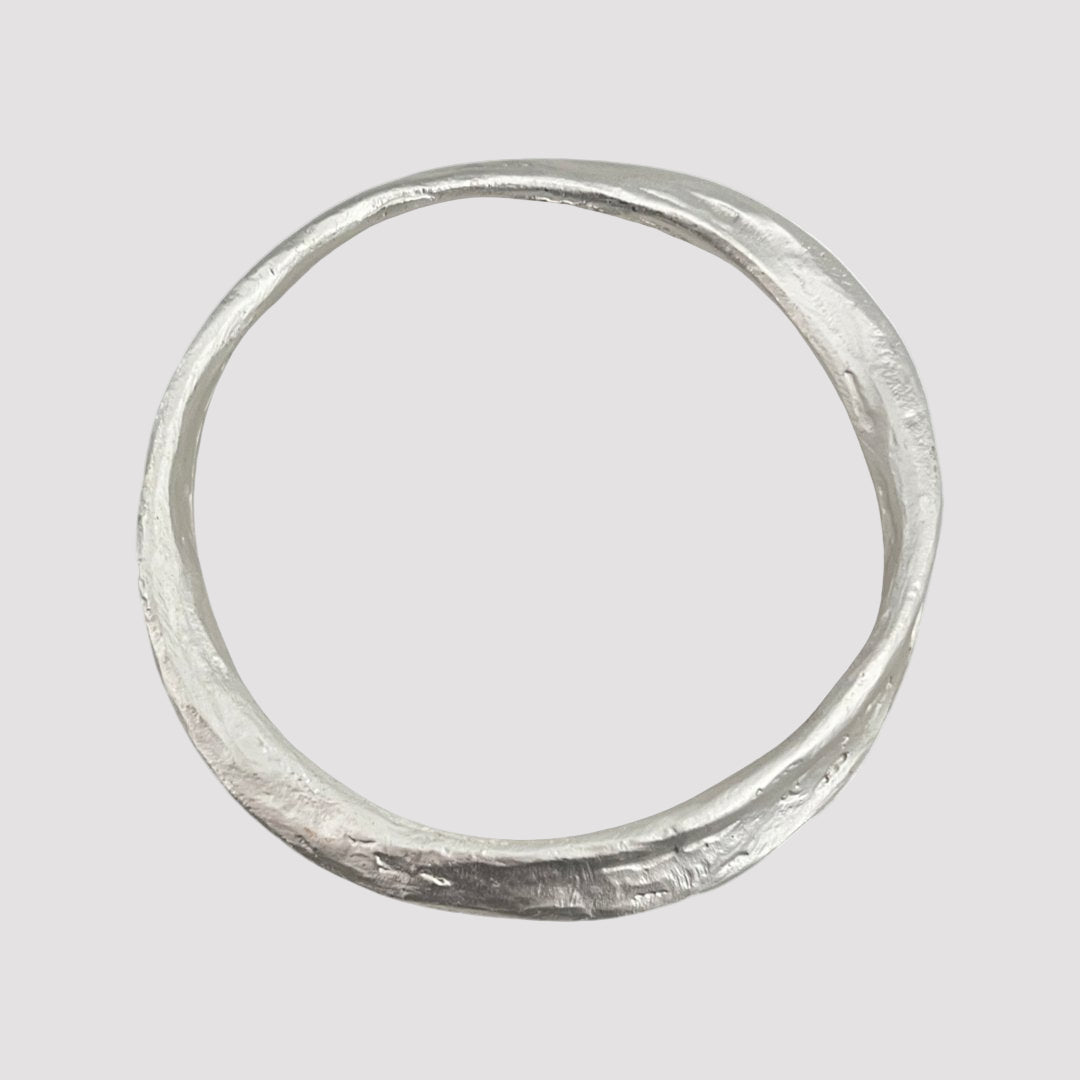LAMAURI ASYMMETRIC BANGLE - Carol & Co Jewelry