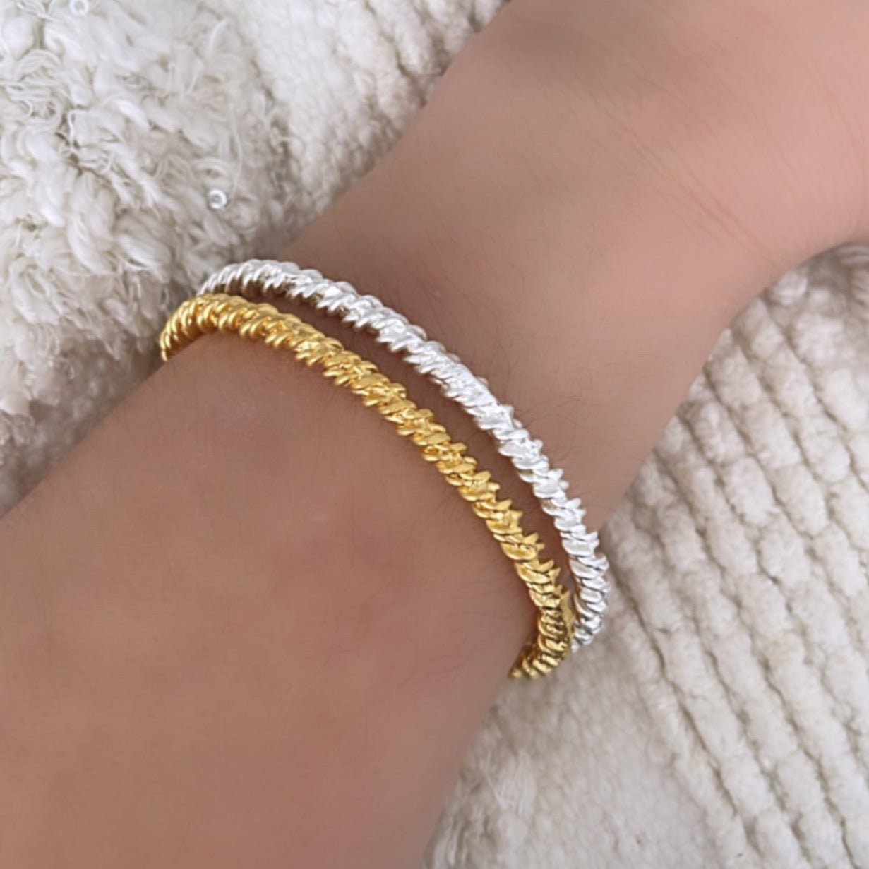 LAMAURI BRAIDED BANGLE - Carol & Co Jewelry