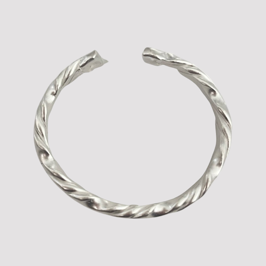 LAMAURI OPENED BRAIDED BANGLE BRACELET - Carol & Co Jewelry