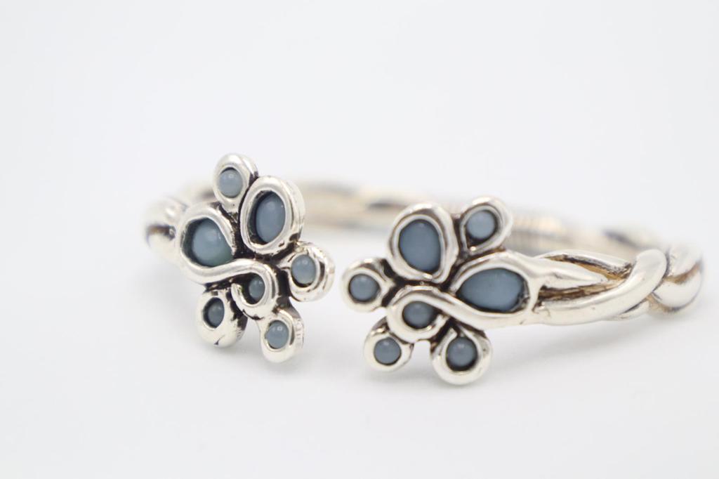ROSETON RIGID CUFF BRACELET - Carol & Co Jewelry