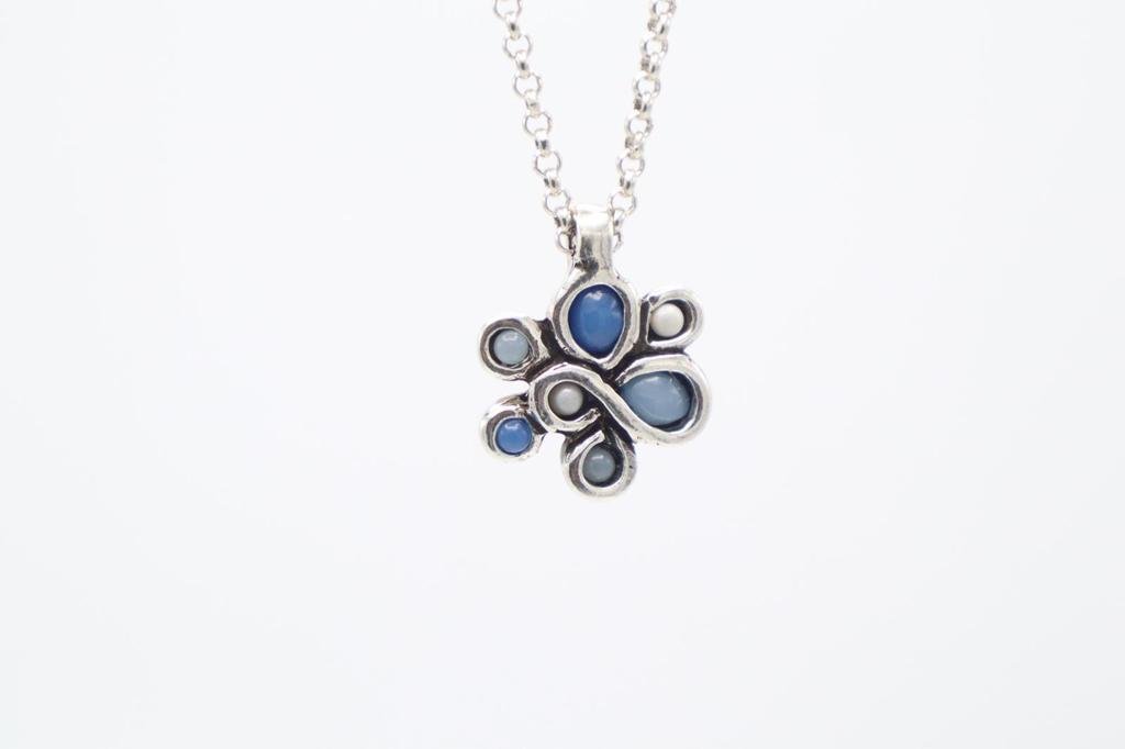 ROSETON SHORT NECKLACE - Carol & Co Jewelry