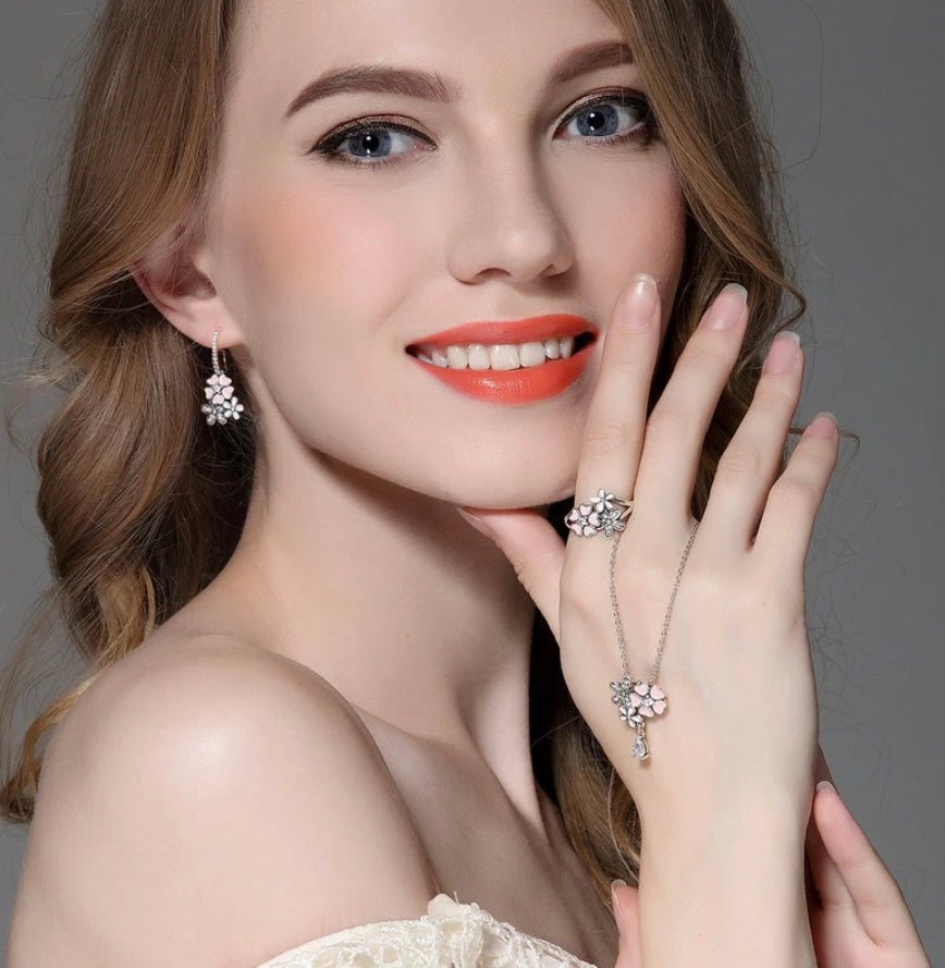 SILVER 925 PINK AND WHITE DASIES RING - Carol & Co Jewelry