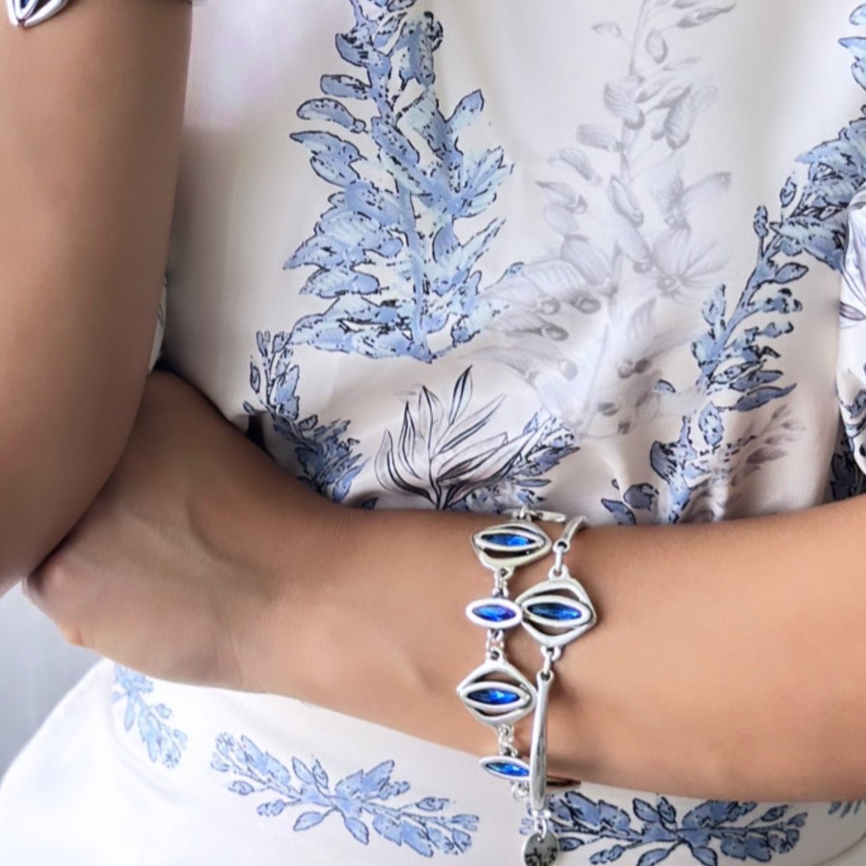 TRA-LA-RA BLUE NAVETT BRACELET - Carol & Co Jewelry