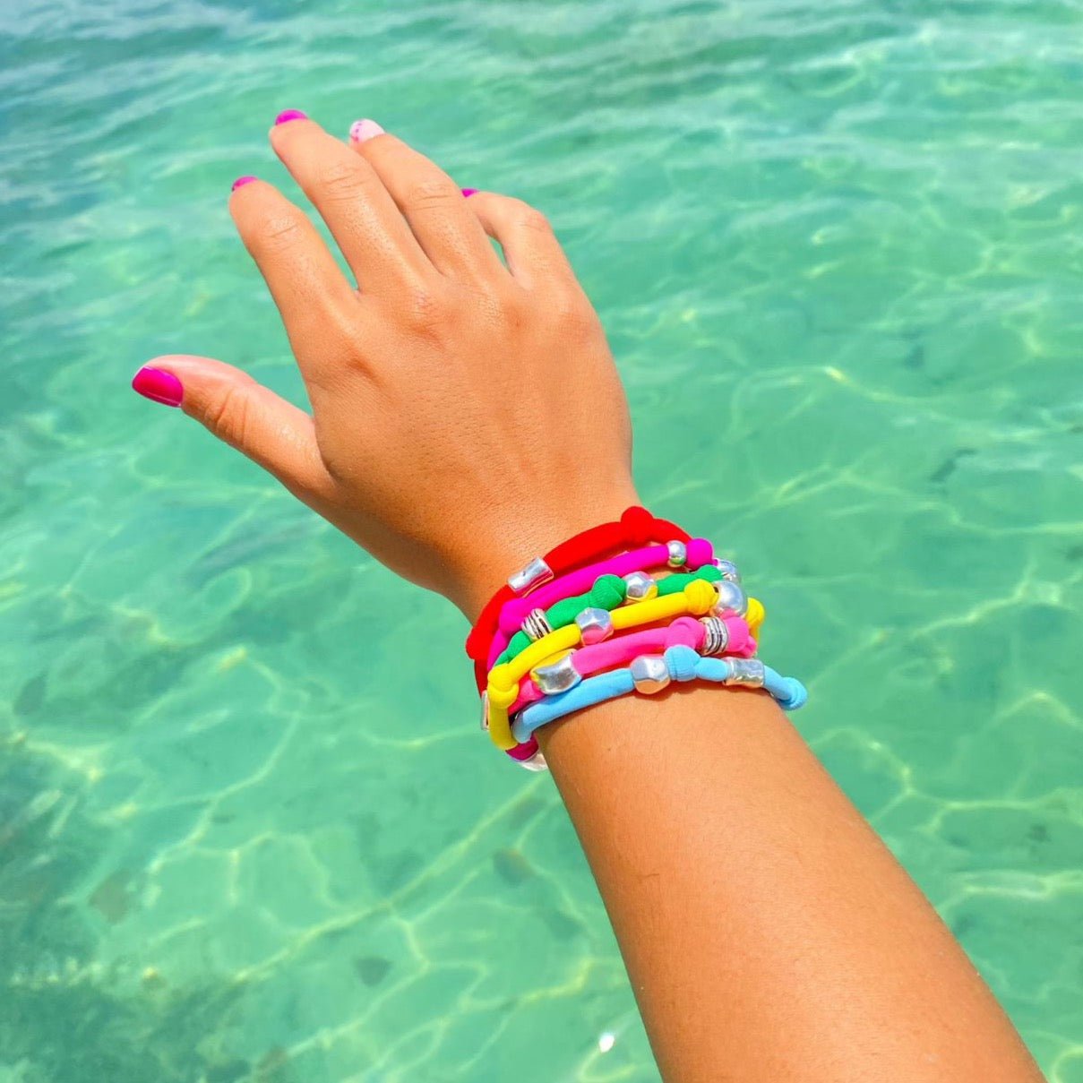 TRA-LA-RA COLORS MULTI-LAYERED BRACELET - Carol & Co Jewelry