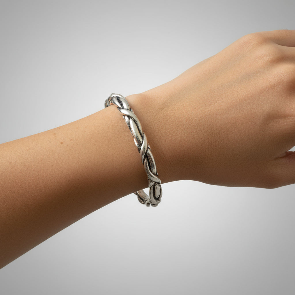 TRA-LA-RA ENRREDADOS CUFF BRACELET - Carol & Co Jewelry