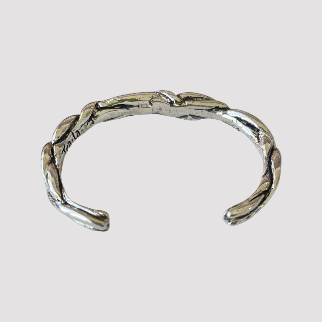 TRA-LA-RA ENRREDADOS CUFF BRACELET - Carol & Co Jewelry