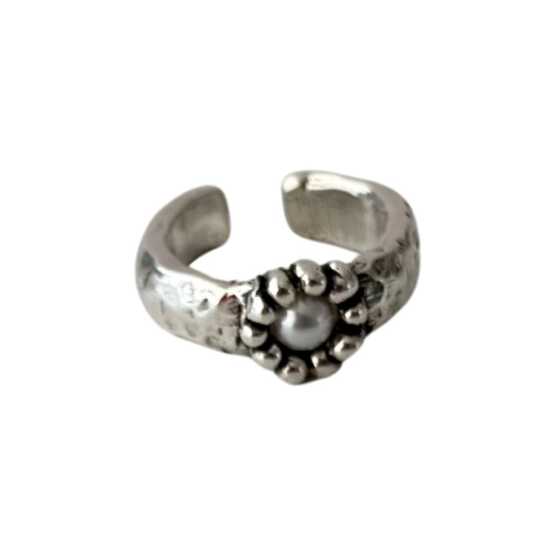 TRA-LA-RA GRECIA FLOWER RING - Carol & Co Jewelry