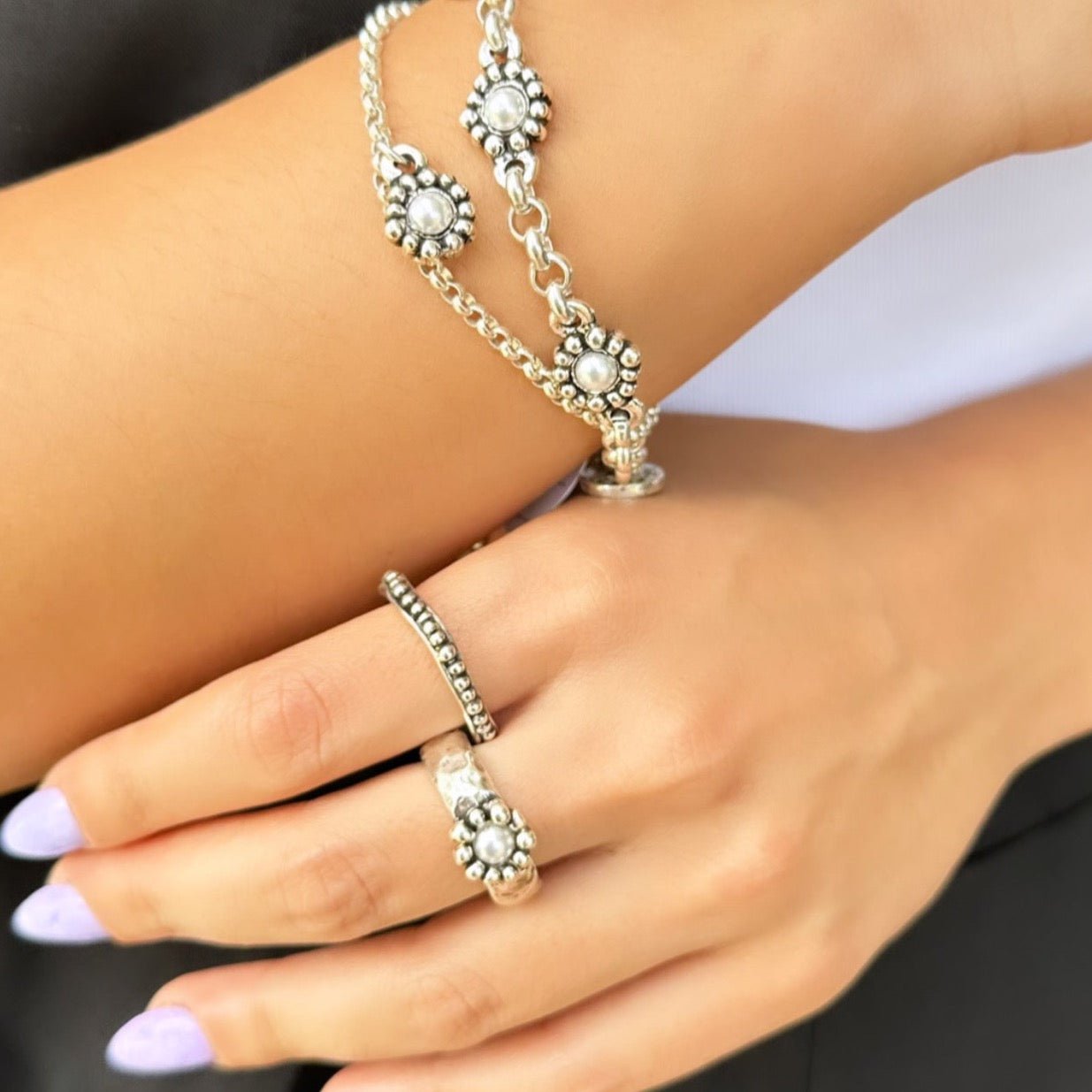 TRA-LA-RA GRECIA FLOWER RING - Carol & Co Jewelry
