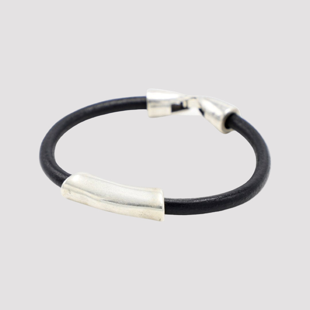 TRA-LA-RA MEN ROUND LEATHER TUBE BRACELET - Carol & Co Jewelry