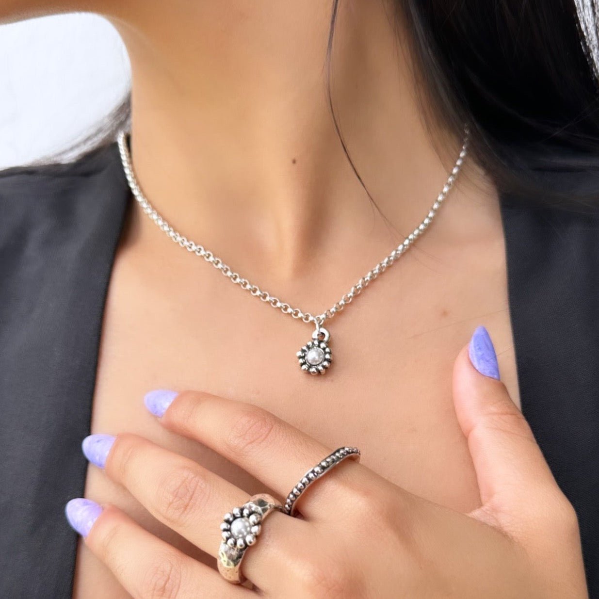 TRA-LA-RA SINGLE FLOWER GRECIA CHAIN NECKLACE - Carol & Co Jewelry