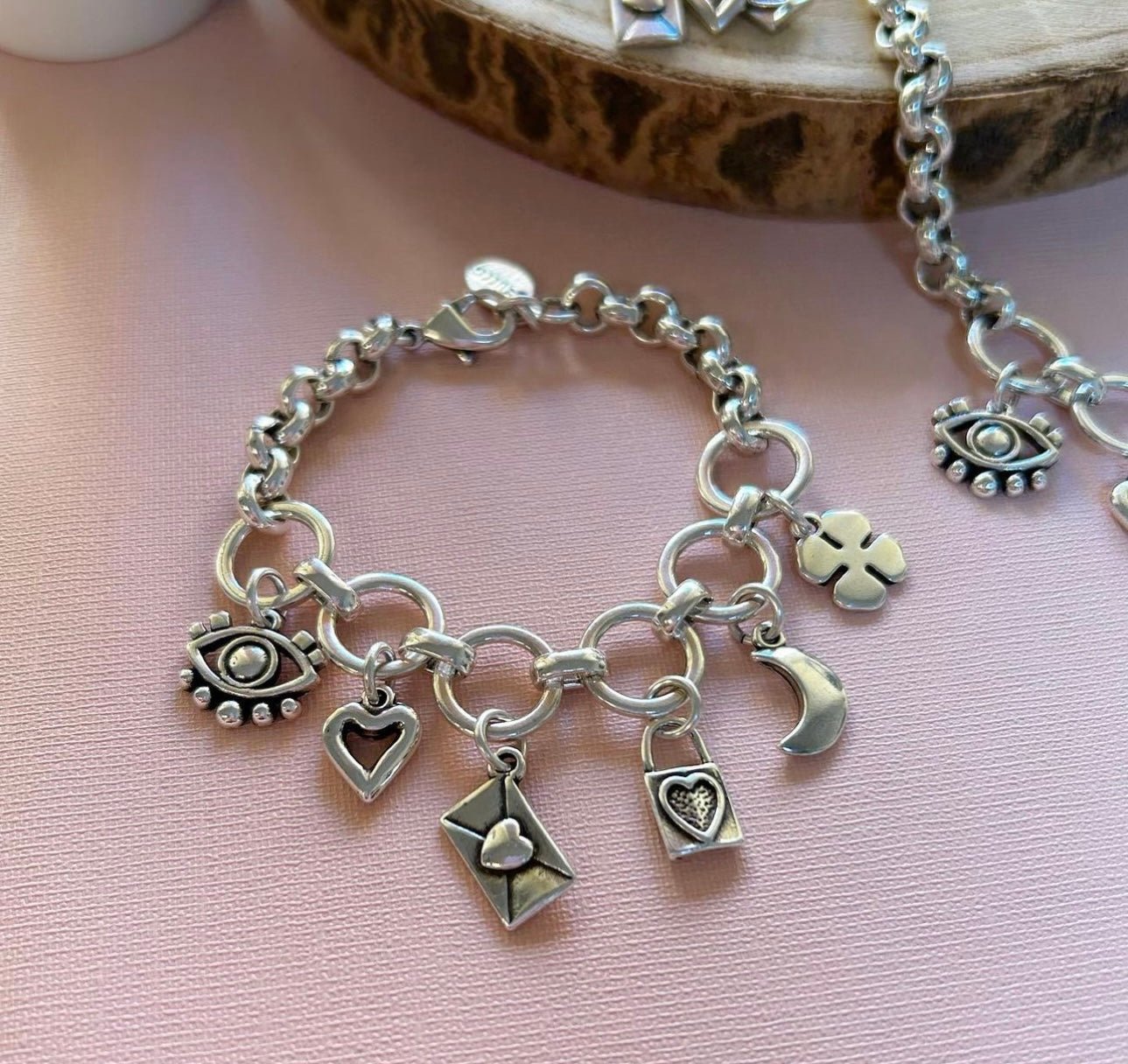 TUCCO LOVE IT BRACELET - Carol & Co Jewelry