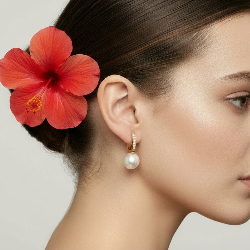 MADRE PERLA CRYSTALS PEARL CLIP EARRINGS