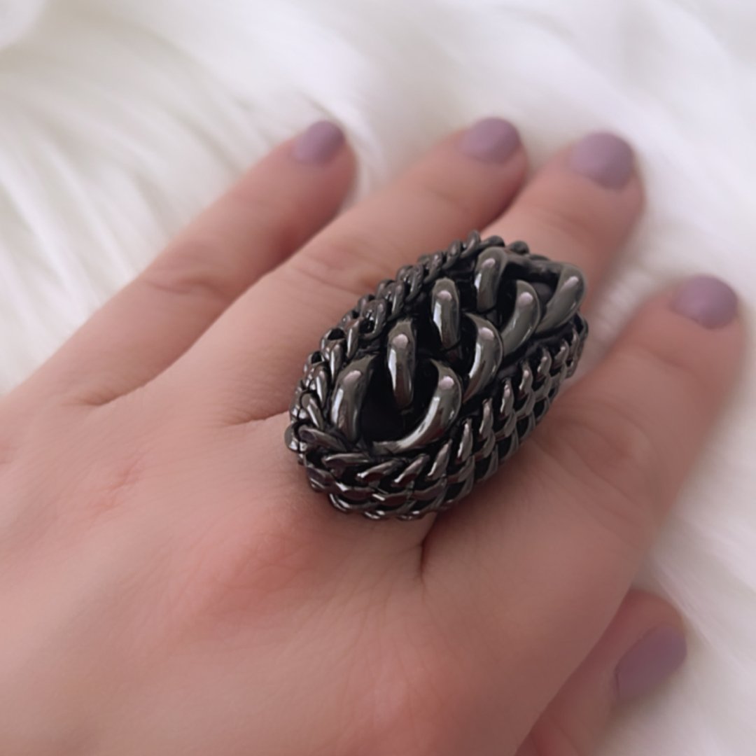 B.E. BLACK CHAINS RING - Carol & Co Jewelry