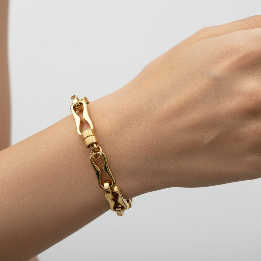EMILIA KIPPER BRASS ESLABÓN BRACELET