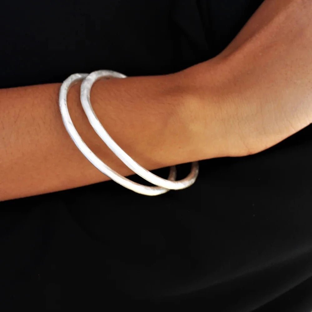 LAMAURI REF BANGLE BRACELET - Carol & Co Jewelry