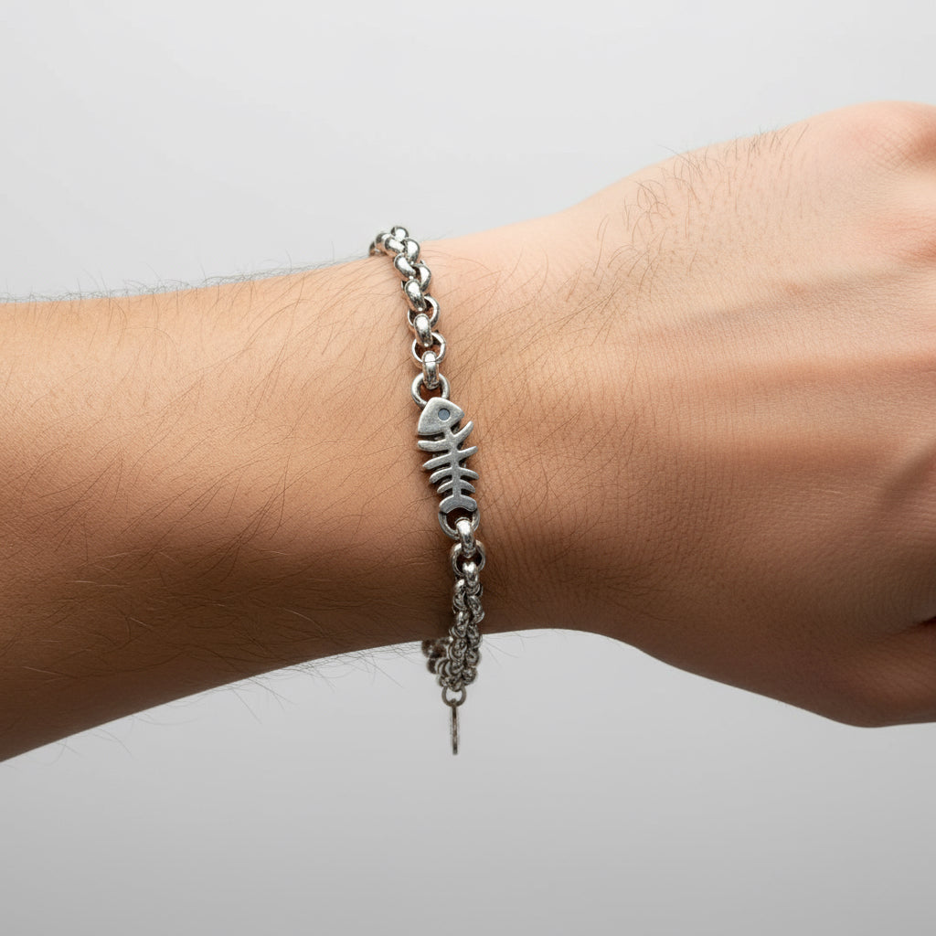 TRA-LA-RA MEN ROLO CHAIN FISH BRACELET - Carol & Co Jewelry